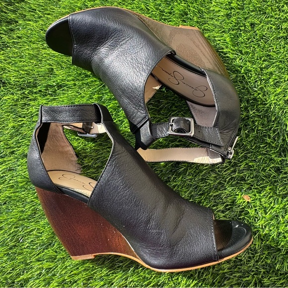 Jessica Simpson Crimsella Stylish Black Wedge Sandals Size 10M - Picture 1 of 10